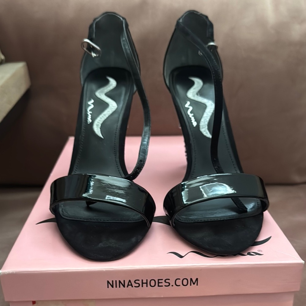 Nina Black Heels with Metallic Accent